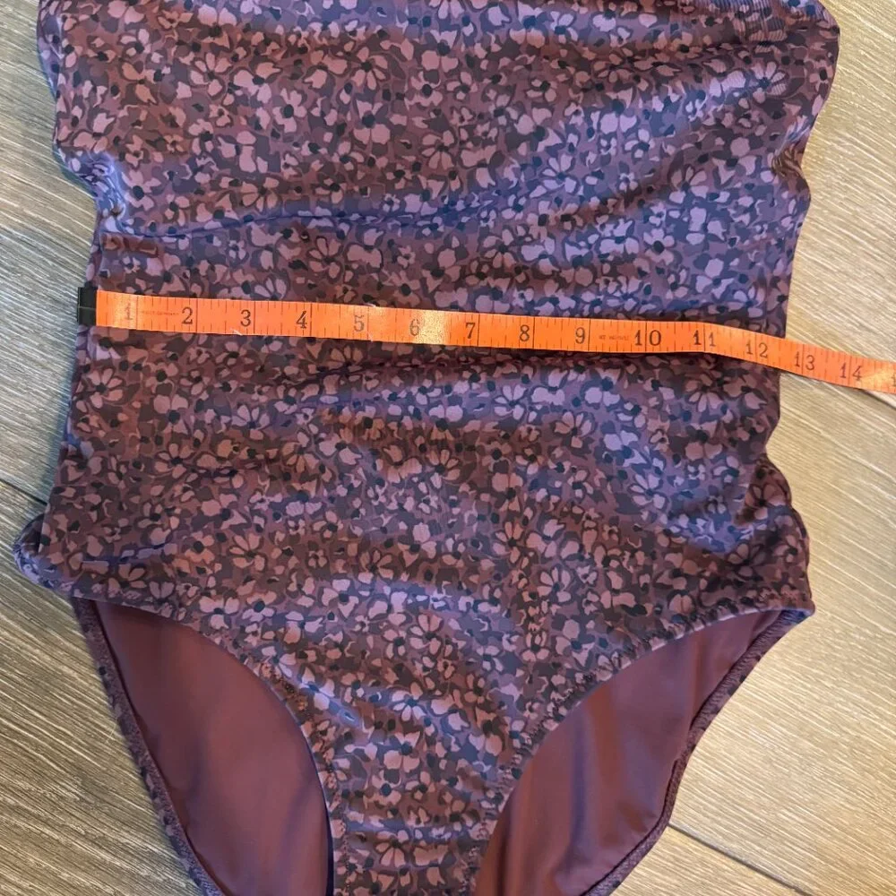 Athleta keyhole chocolate/black one piece swimsuit size XS